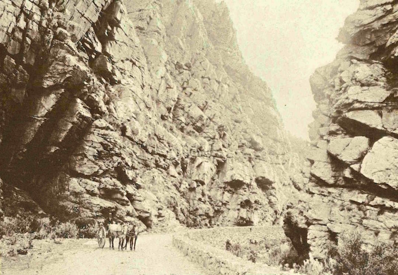 The Swartberg Pass, shortly after its being constructed. Photo: Cape Archives Anon. [Public domain]